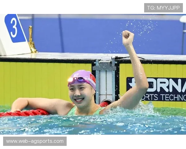 上海名将唐钱婷回基层指导青少年训练以敢拼就能赢激励游泳新生力量