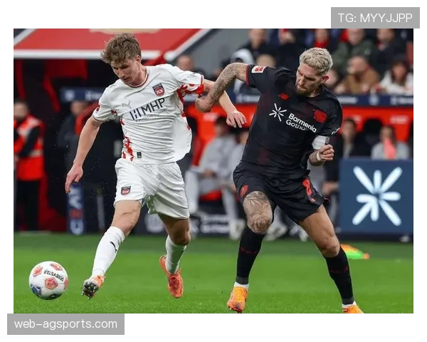 争议瞬间：勒沃库森进球经VAR长时间核查后被判无效